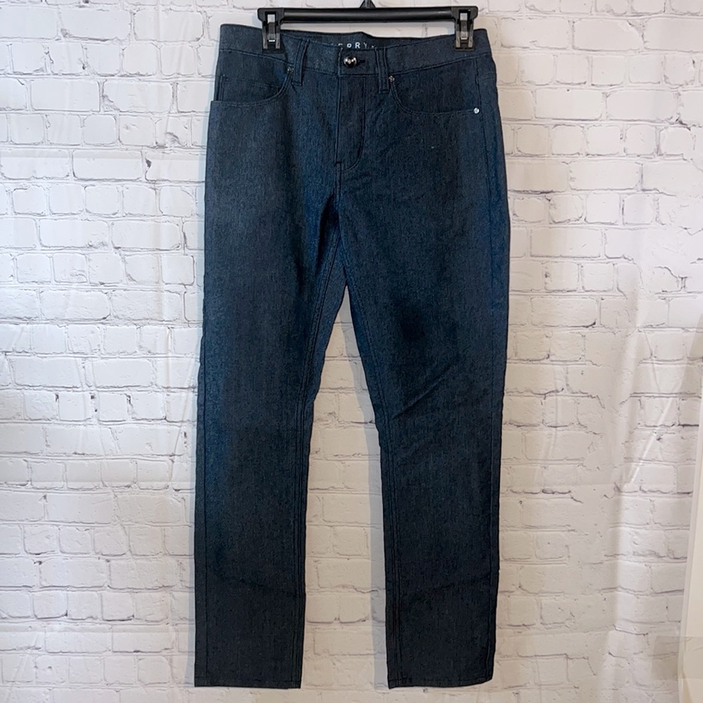 - 30x30 Mens very slim stretch 5 pocket style jean. New without tags. Stre…